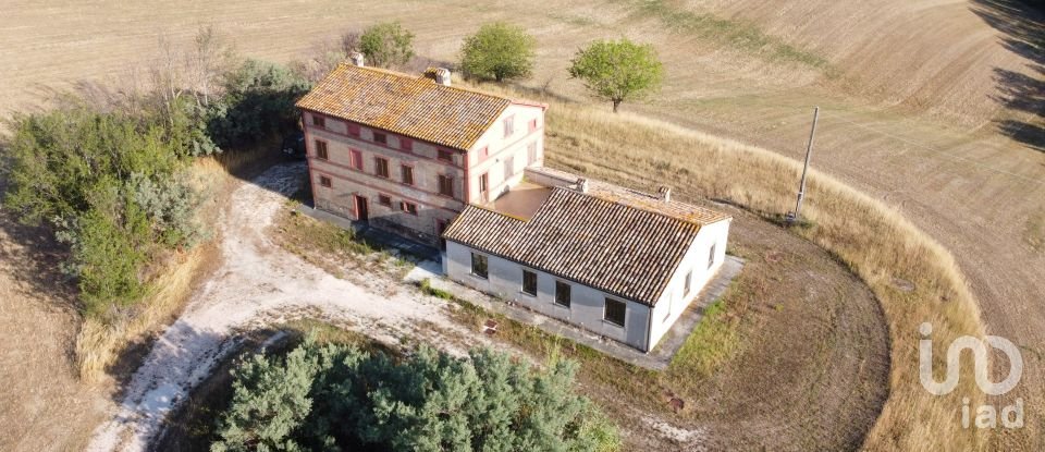 Casa indipendente 7 locali di 288 m² in Treia (62010)