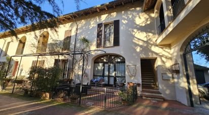 Traditional house 5 rooms of 180 m² in Camino (15020)