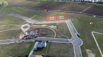 Land of 899 m² in Padova (35143)