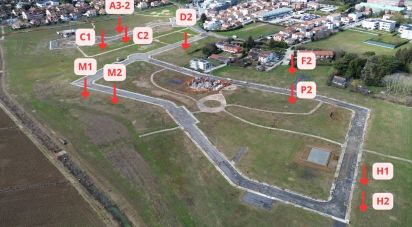 Land of 899 m² in Padova (35143)