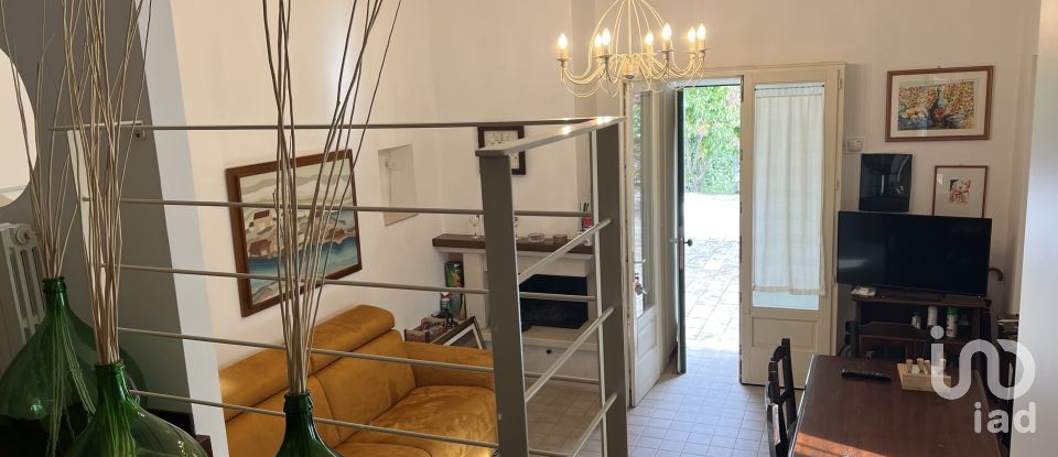 Casa indipendente 3 locali di 55 m² in Cisternino (72014)