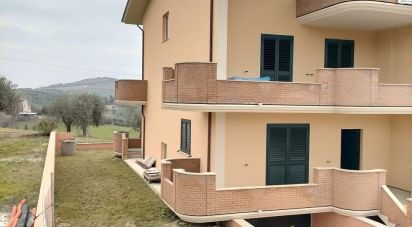 Villa a schiera 6 locali di 400 m² in Campli (64012)