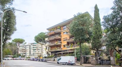 Appartamento 9 locali di 185 m² a Roma (00138)