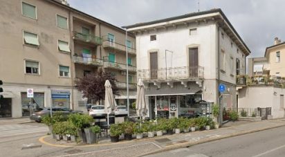 Negozio / locale commerciale di 69 m² in Verona (37135)