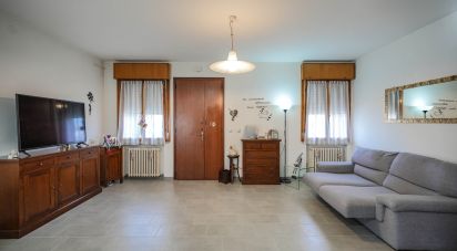 Villa Bifamiliare 4 locali di 118 m² in Ostellato (44020)