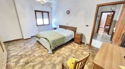 Casa indipendente / Villa 8 locali di 267 m² in Casoli (66043)