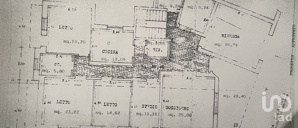 Casa indipendente 9 locali di 180 m² in Cisternino (72014)