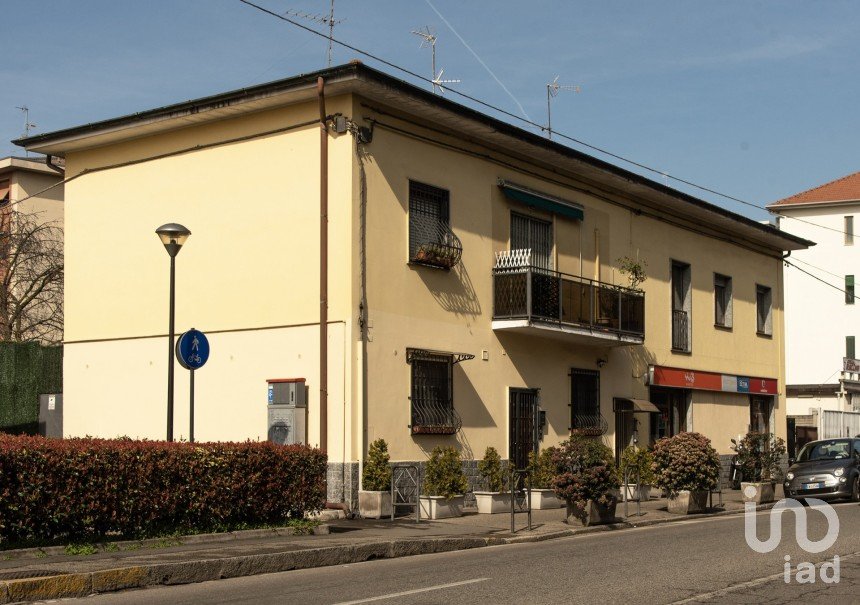 Three-room apartment of 90 m² in Cusano Milanino (20095)