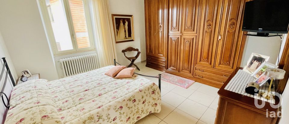 Loft 6 rooms of 139 m² in Sulmona (67039)