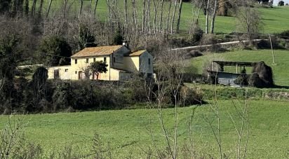 Casa indipendente 8 locali di 250 m² in Grottazzolina (63844)