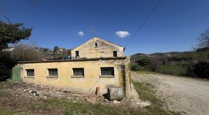 Town house 8 rooms of 250 m² in Grottazzolina (63844)