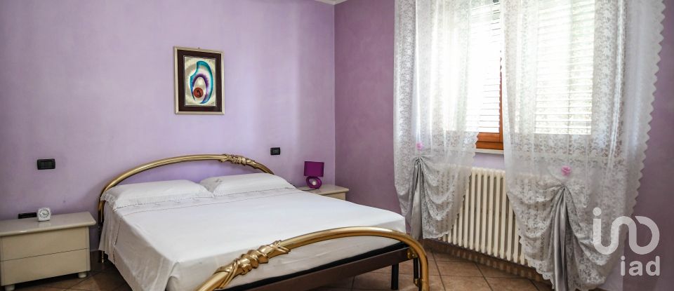 Townhouse 14 rooms of 565 m² in Argenta (44010)