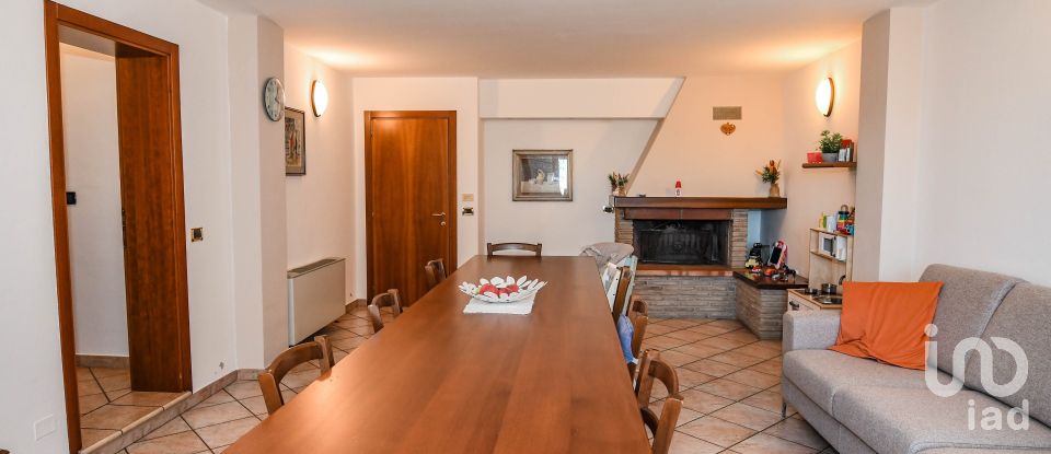 Townhouse 14 rooms of 565 m² in Argenta (44010)