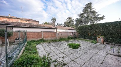 Traditional house 5 rooms of 160 m² in Argenta (44010)