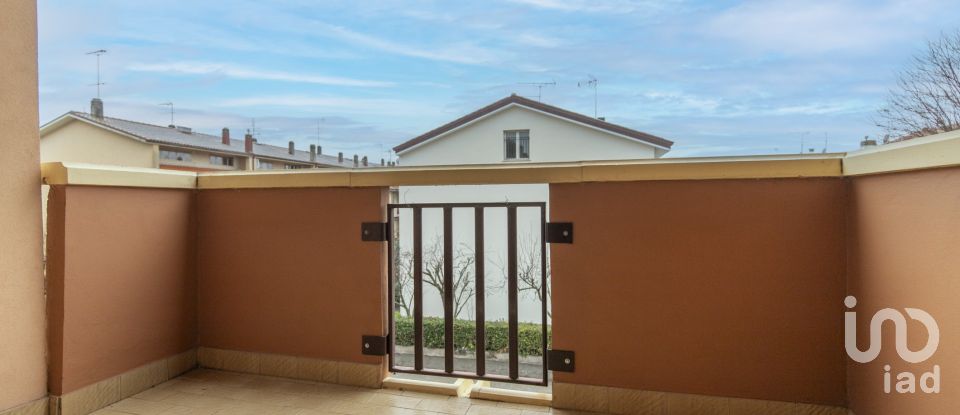 Land 8 rooms of 172 m² in Fano (61032)
