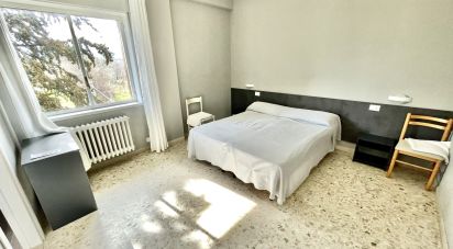 Hotel-ristorante di 2.400 m² in Sulmona (67039)