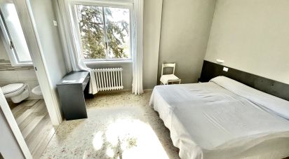 Hotel-ristorante di 2.400 m² in Sulmona (67039)