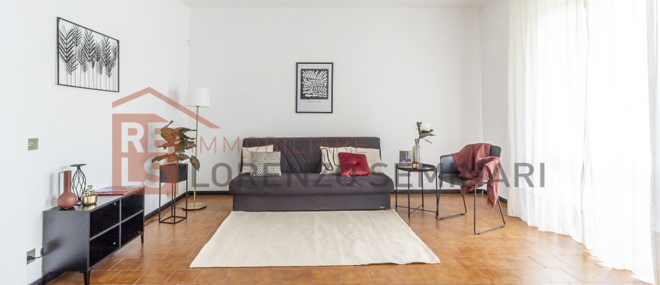 Three-room apartment of 98 m² in Tradate (21049)