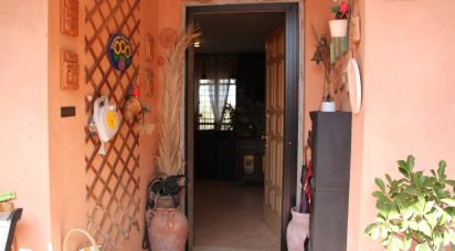 Villa a schiera 5 locali di 144 m² in Roma (00128)