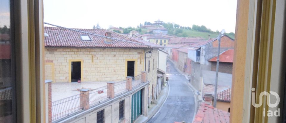 Town house 4 rooms of 95 m² in Grazzano Badoglio (14035)