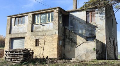 Casa indipendente / Villa 9 locali di 150 m² in Montalto delle Marche (63068)