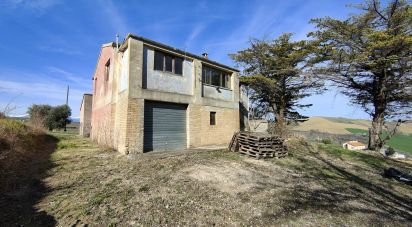 Casa indipendente / Villa 9 locali di 150 m² in Montalto delle Marche (63068)