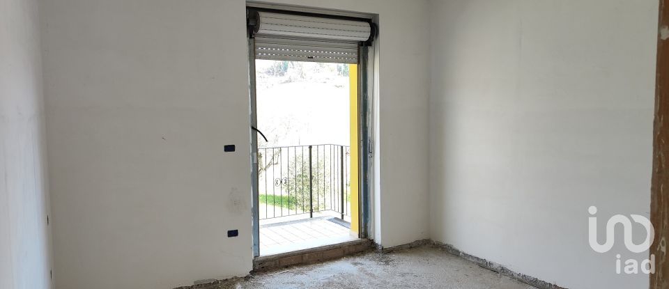 Appartamento 5 locali di 107 m² a Cossignano (63067)