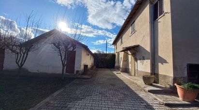 Casa indipendente 8 locali di 192 m² in Trasacco (67059)