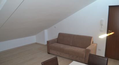 Loft 1 room of 42 m² in Dogliani (12063)