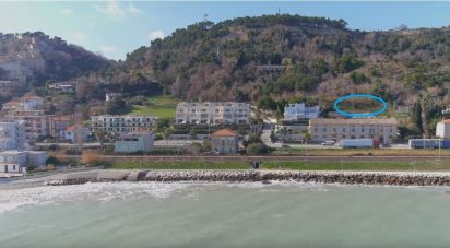 Casale 10 locali di 400 m² in Grottammare (63066)