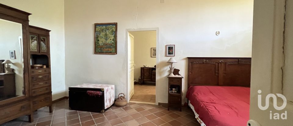 House 7 rooms of 310 m² in Caltanissetta (93100)