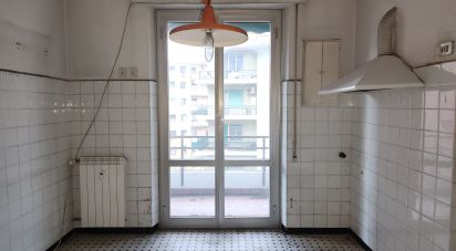 Appartamento 6 locali di 147 m² a Genova (16151)