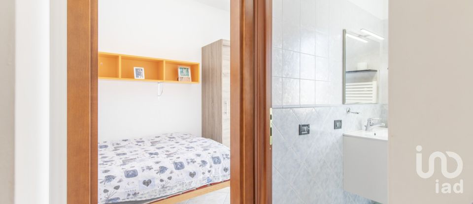 Land 4 rooms of 57 m² in Tortoreto (64018)