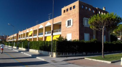 Duplex 5 rooms of 100 m² in Cupra Marittima (63061)