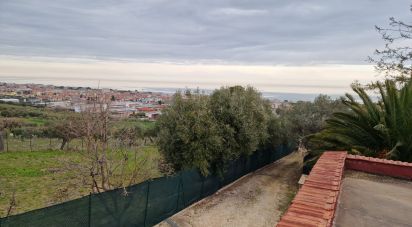 Terreno di 1.545 m² in Tortoreto (64018)