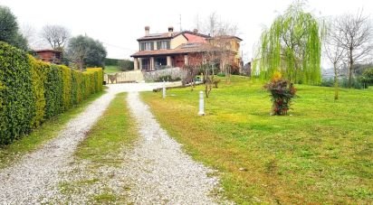 House boat 7 rooms of 159 m² in Monzambano (46040)