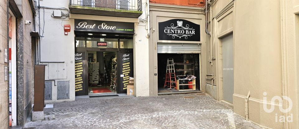 Shop / premises commercial of 70 m² in Casale Monferrato (15033)