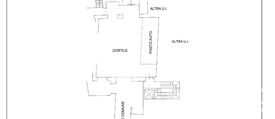 Hotel 6 rooms of 200 m² in Milano (20121)