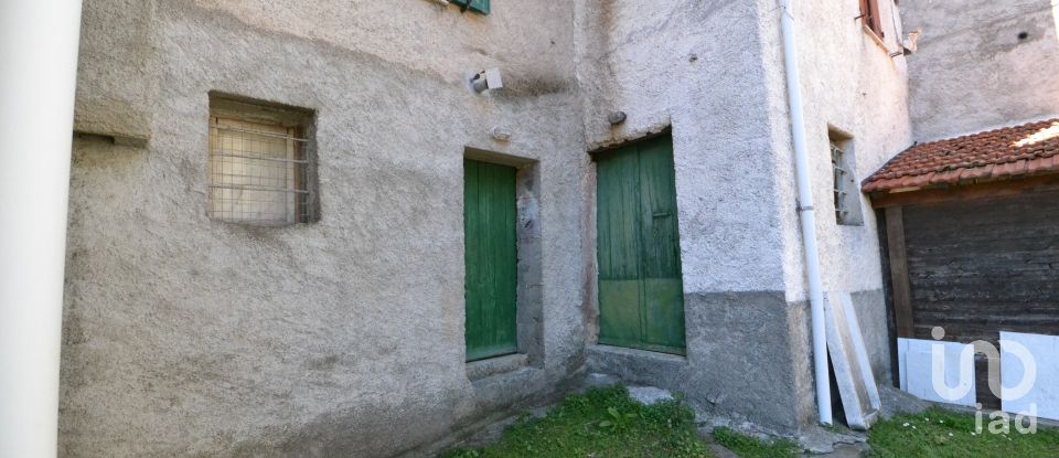 Four-room apartment of 65 m² in Ceranesi (16014)