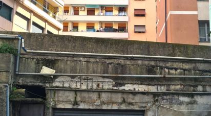 Posto auto/Box di 356 m² in Genova (16133)