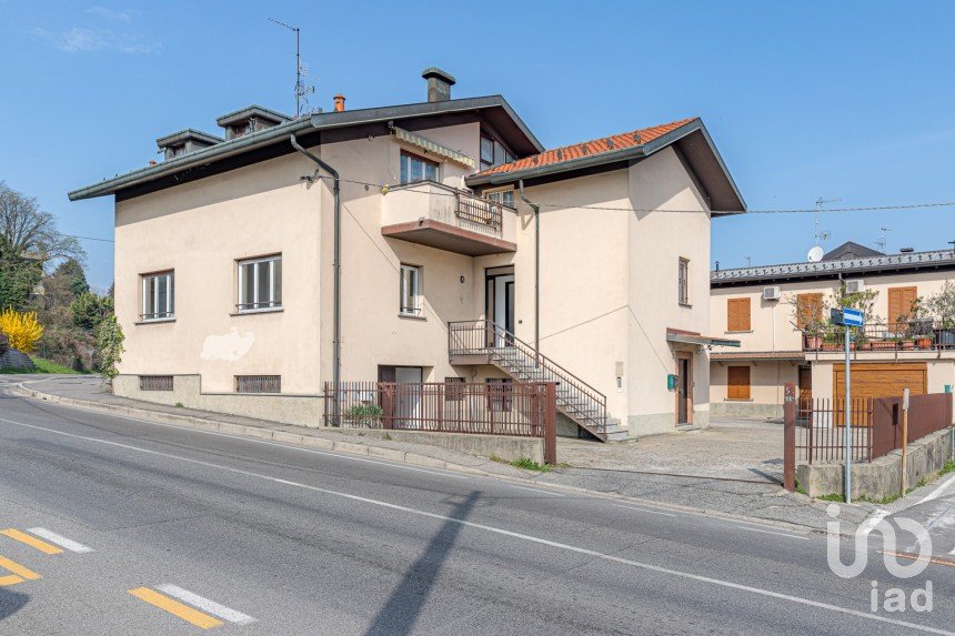 Four-room apartment of 125 m² in Cucciago (22060)