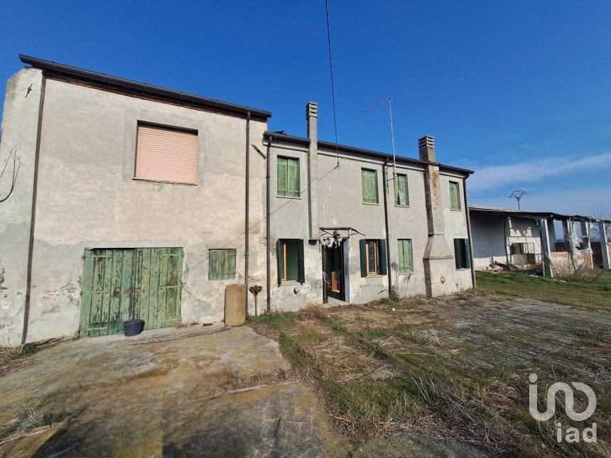 Casa indipendente 7 locali di 180 m² in Rovigo (45100)