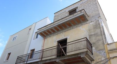 Block of flats 8 rooms of 132 m² in Carmiano (73041)
