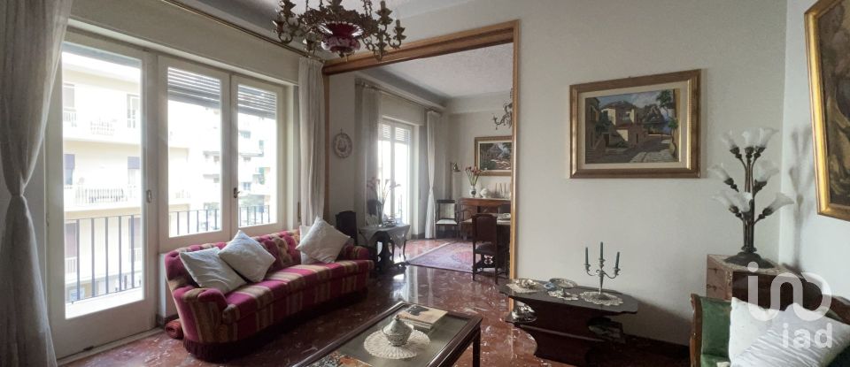 Appartamento 7 locali di 226 m² a Palermo (90144)