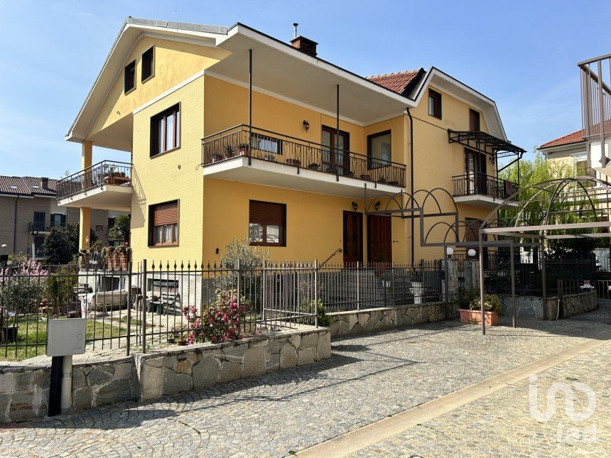 Appartamento 6 locali di 289 m² a Piossasco (10045)