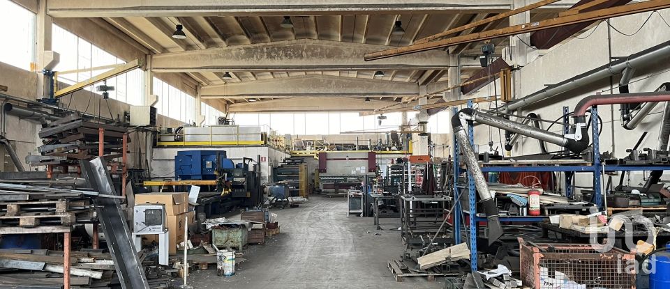 Capannone di 2.000 m² in San Benedetto Po (46027)