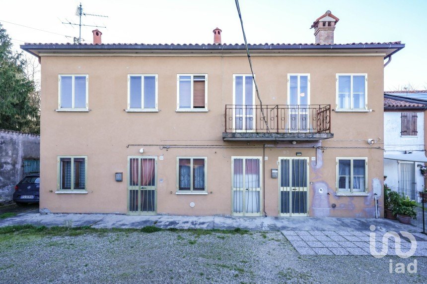 Town house 8 rooms of 180 m² in Ferrara (44123)