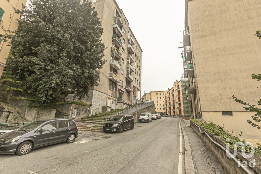 Quadrilocale di 100 m² a Genova (16149)