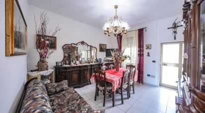 Casa indipendente 7 locali di 128 m² in Migliarino (44027)
