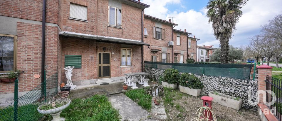 Casa indipendente 7 locali di 128 m² in Migliarino (44027)